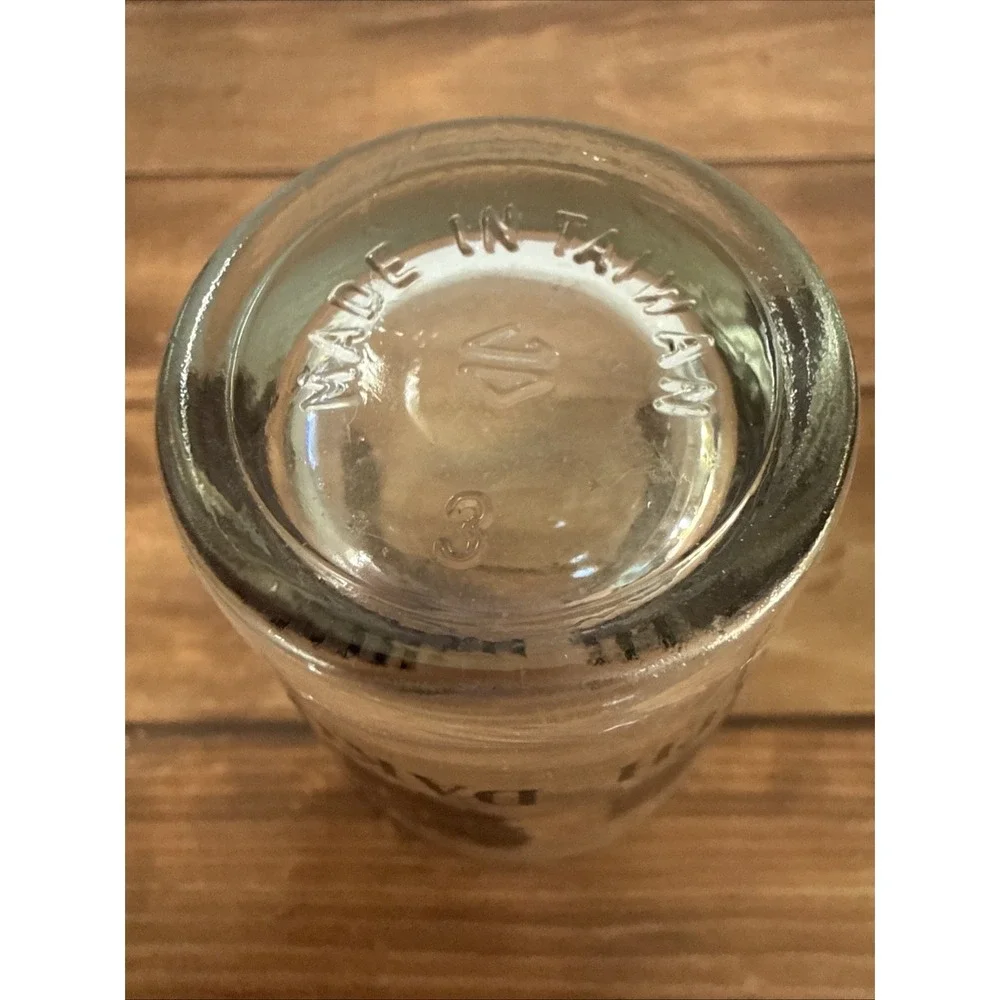 South Dakota Shot Glass, Mt. Rushmore, Badlands, Wall Drug‎ Store, Barware